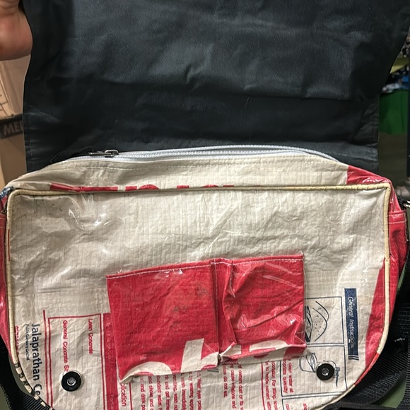 Angkor Recycled Cobra Crossbody Messenger Bag.Never used.Handmade in Cambodia. - Picture 5 of 8